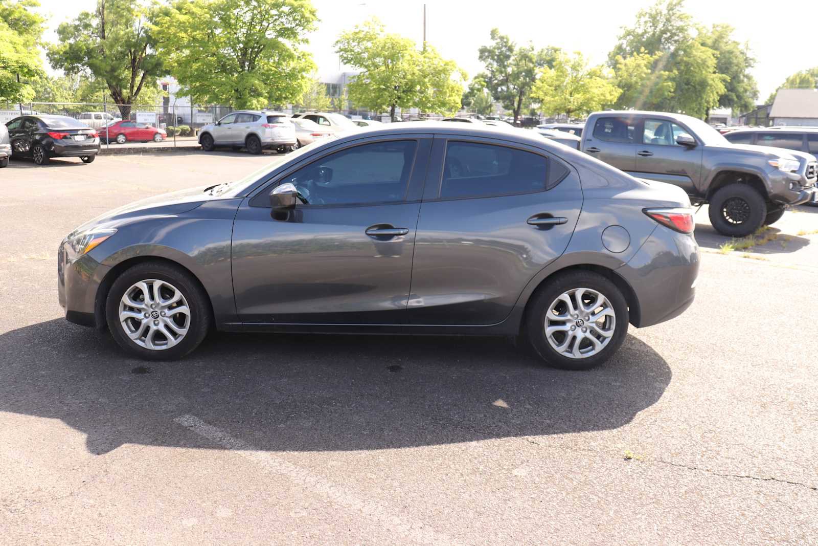 Used 2018 Toyota Yaris iA FWD image 8