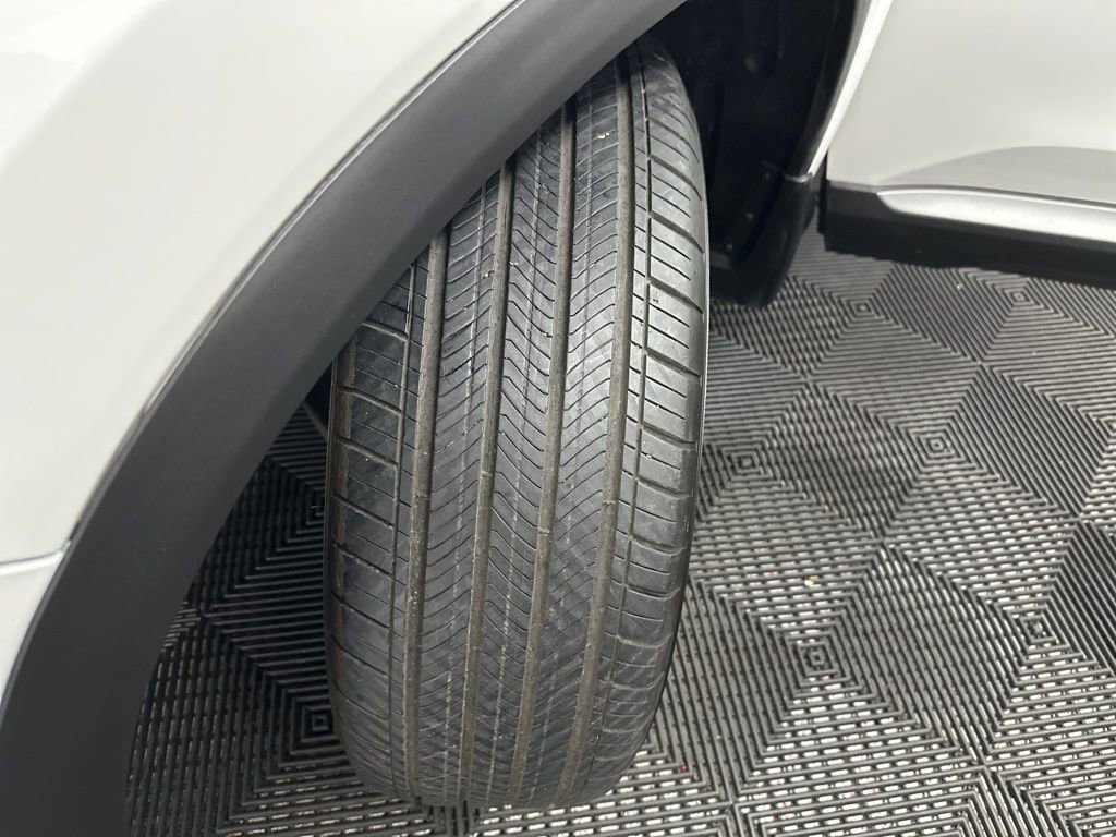 Used 2024 Honda Pilot Elite image 45