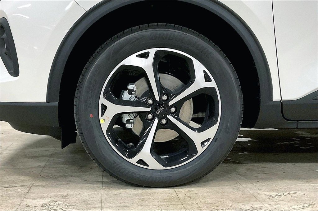 New 2026 Ford Escape ST-Line Select image 12