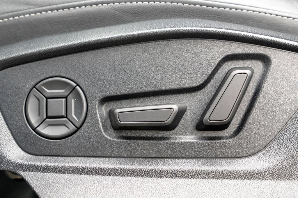 Used 2025 Audi Q7 3.0T Premium Plus AWD/4WD image 19