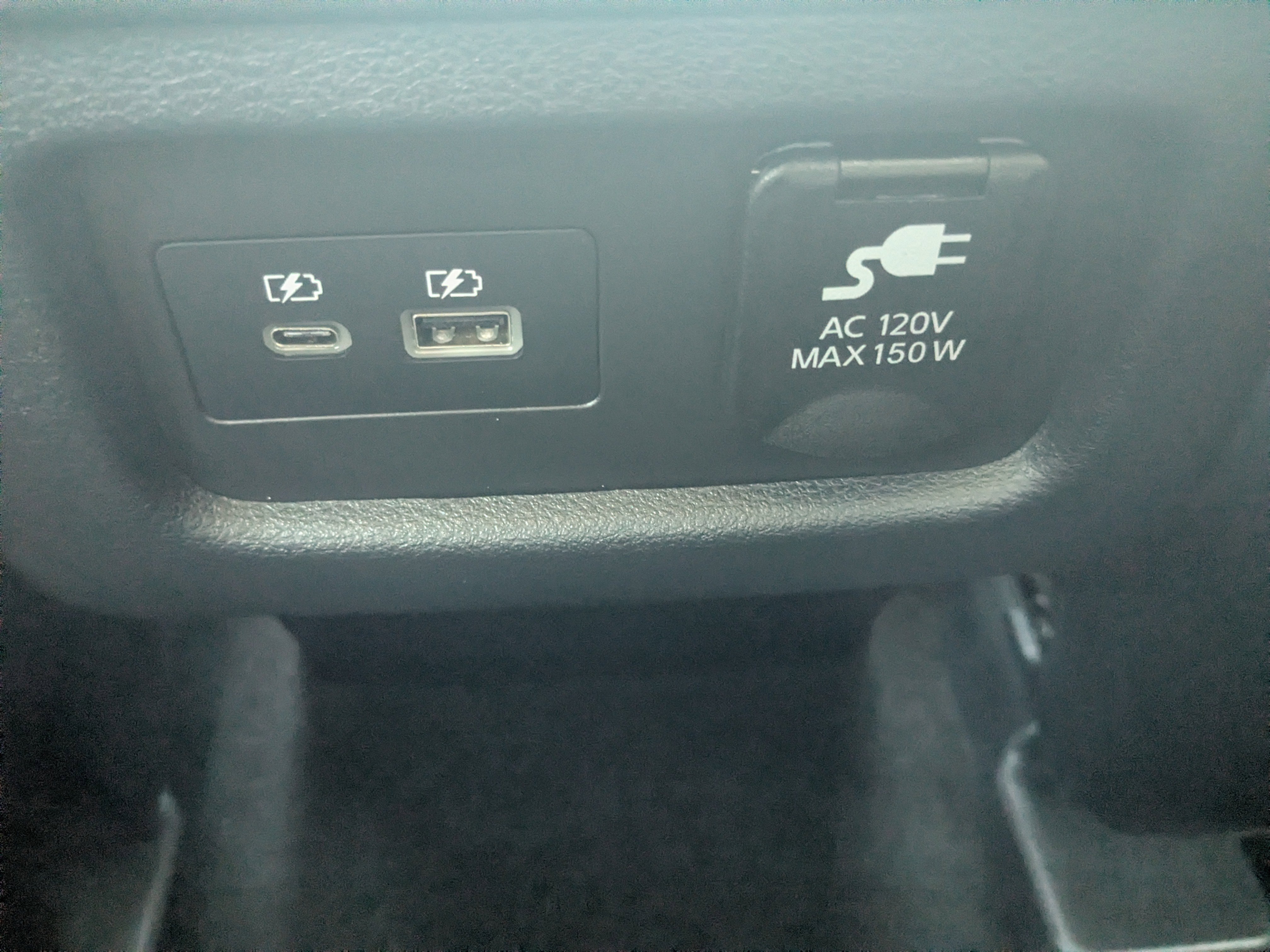 Used 2024 Nissan Pathfinder Platinum FWD image 18