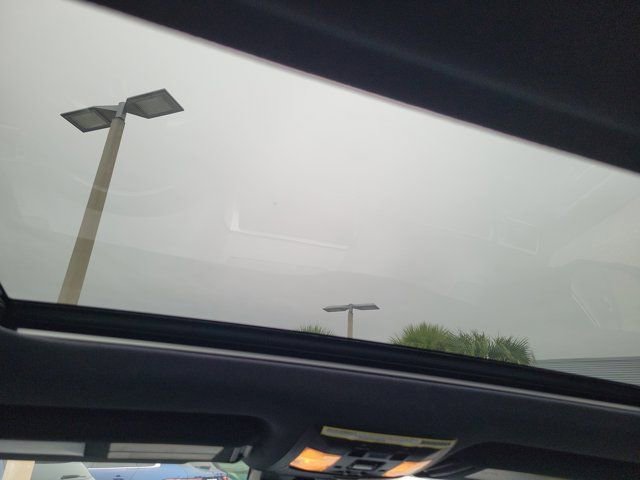 Used 2023 Lexus GX 460 Luxury w/ Accessory Package image 16