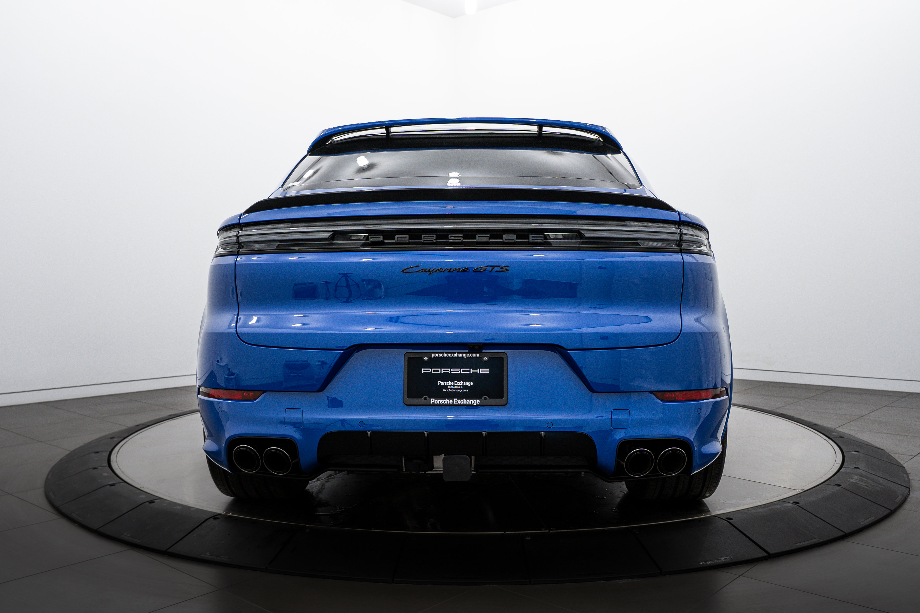 New 2026 Porsche Cayenne GTS image 6