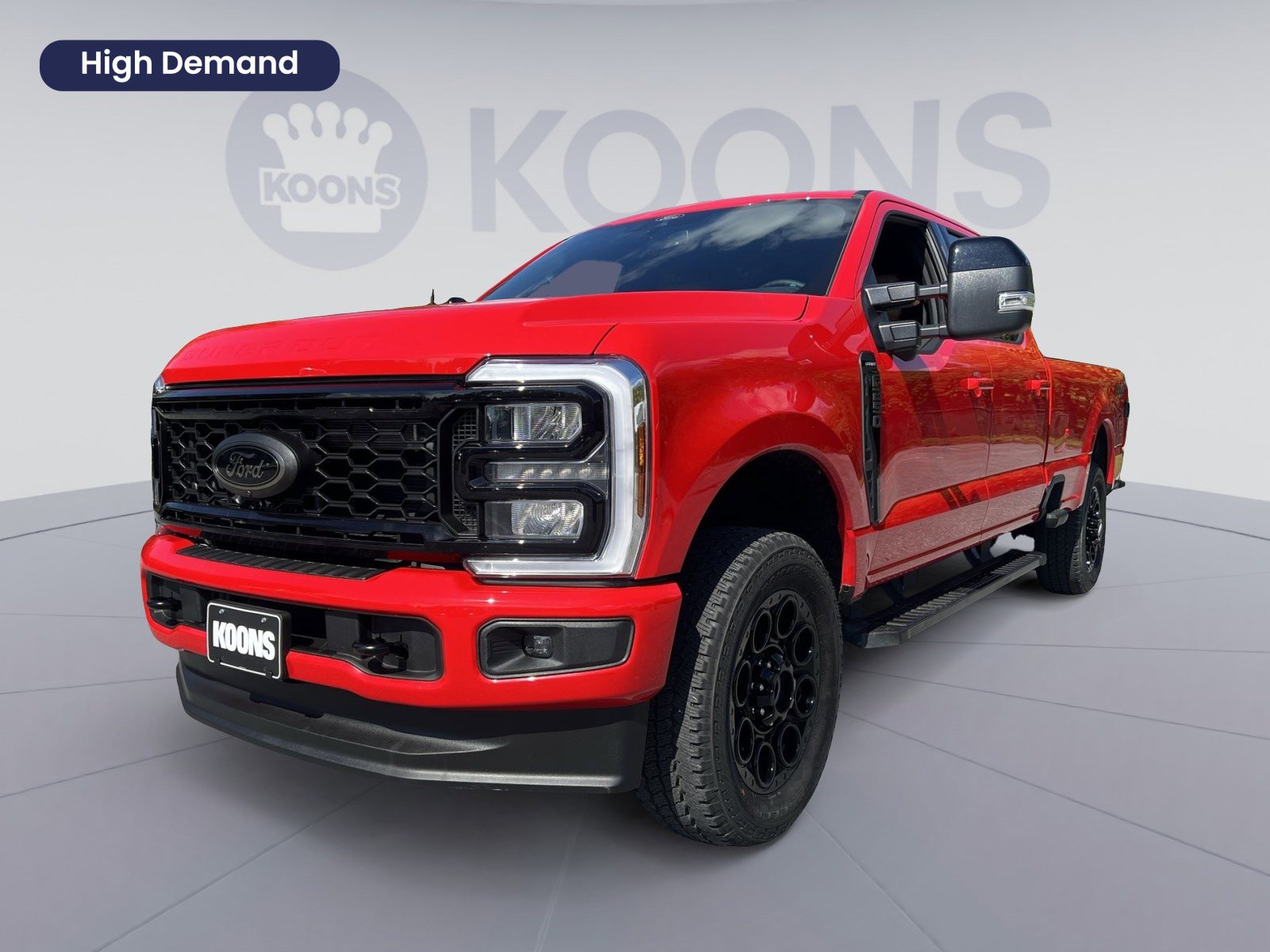 Used 2025 Ford F250 Lariat w/ Black Appearance Package image 1