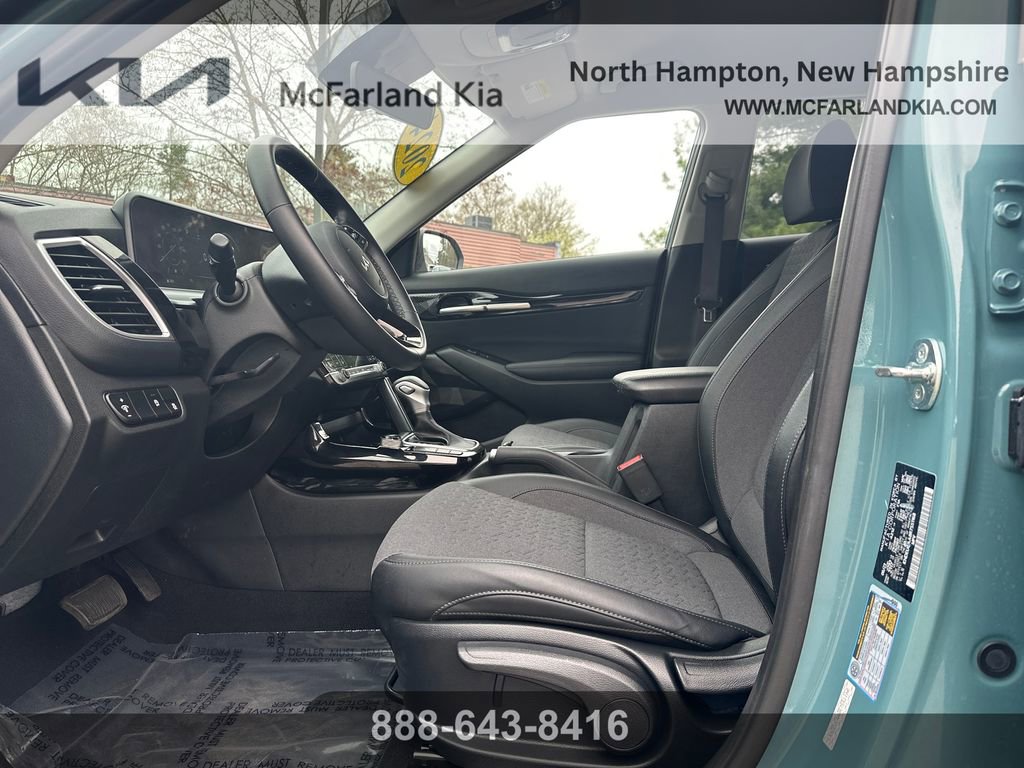 Used 2024 Kia Seltos S AWD/4WD image 10