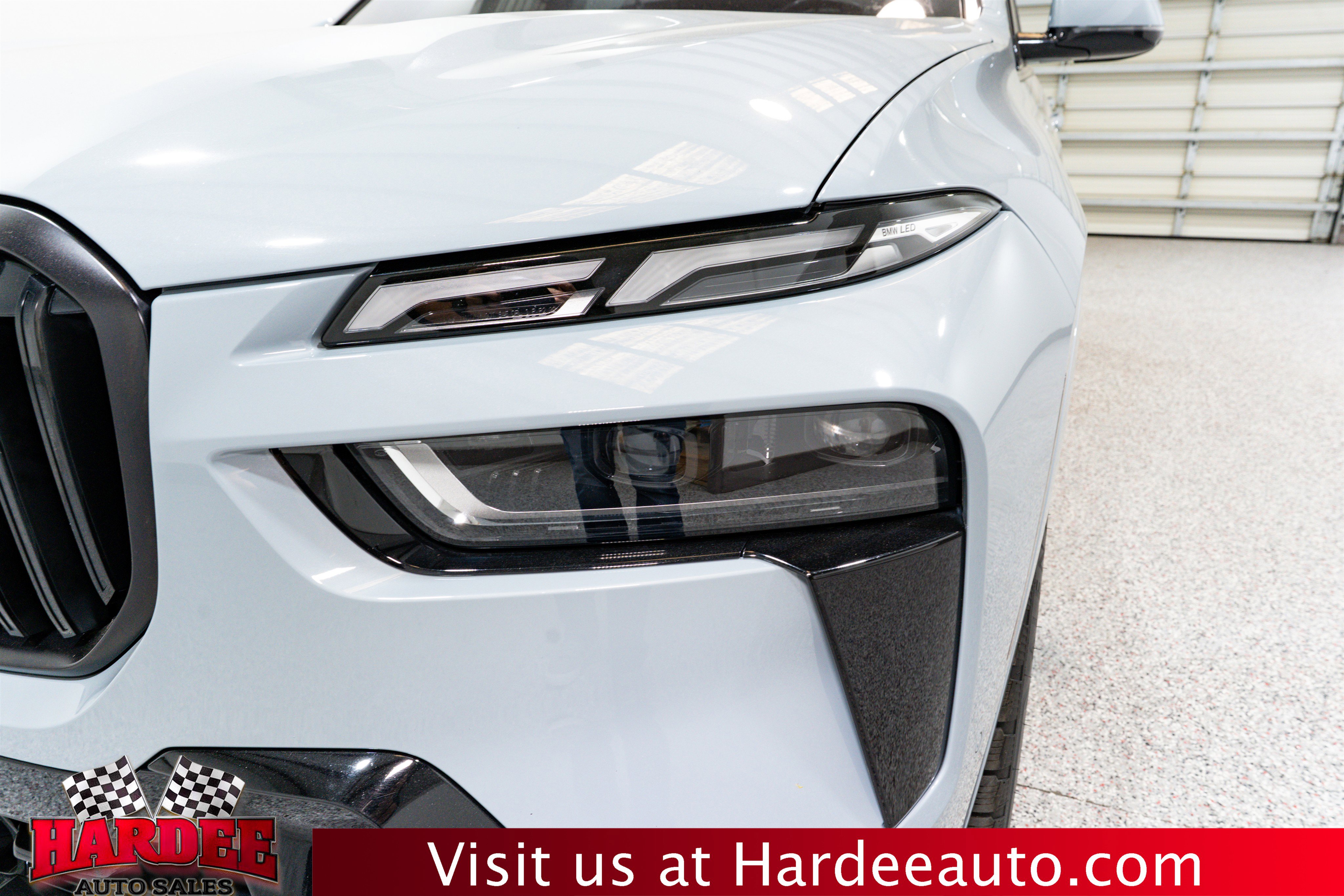 Used 2024 BMW X7 xDrive40i w/ M Sport Package image 8