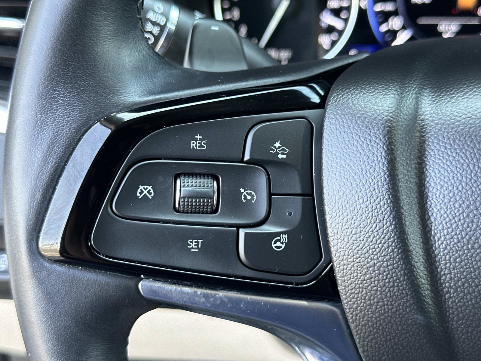 Used 2023 Buick Enclave Premium w/ Experience Buick Package FWD image 12