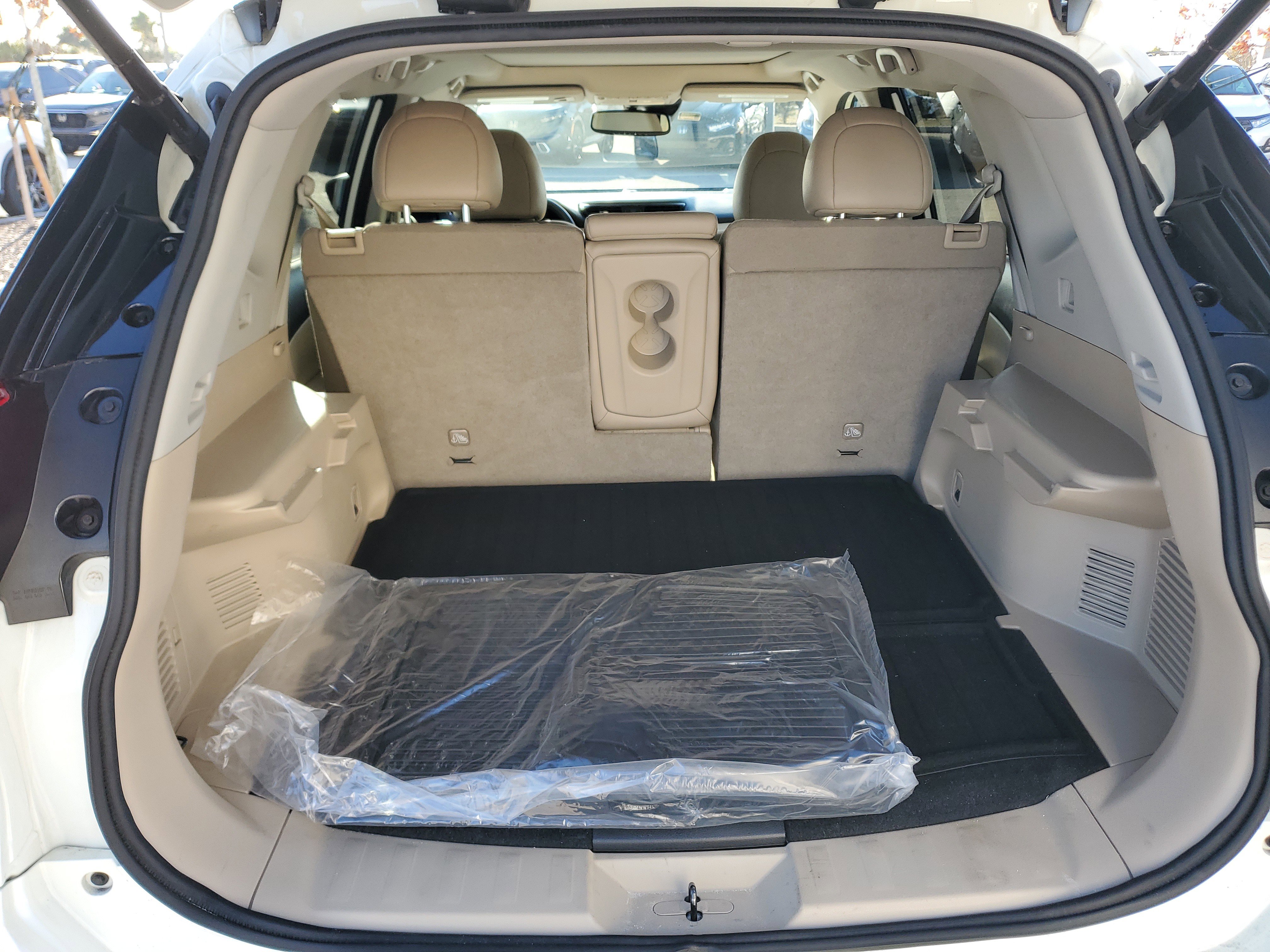 Used 2020 Nissan Rogue SL w/ Premium Package image 15