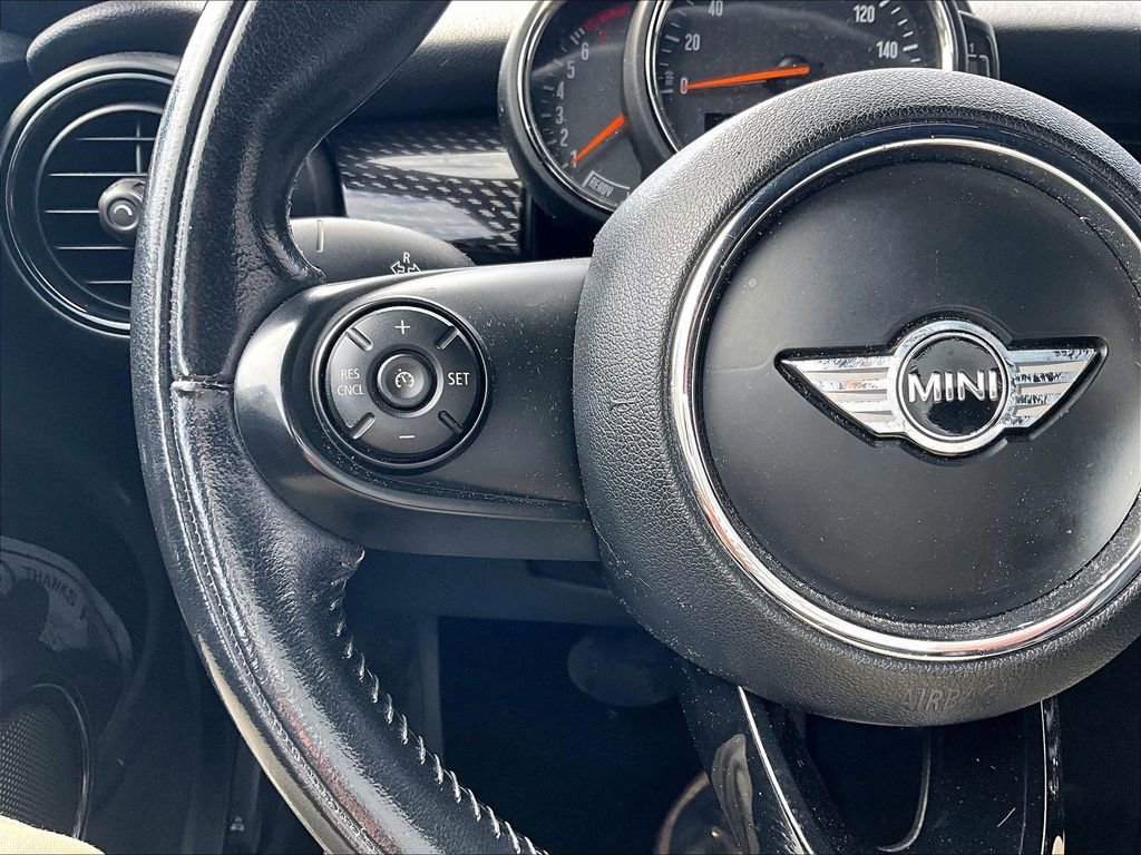 Used 2018 MINI Cooper S image 16