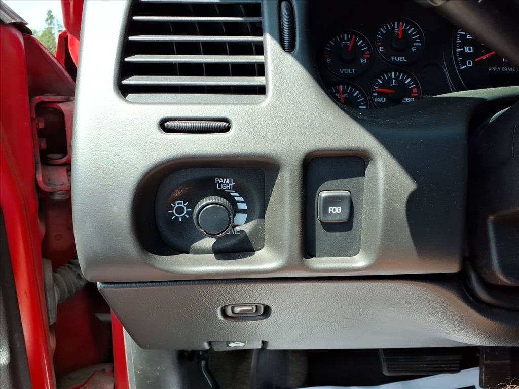 Used 2004 Chevrolet Monte Carlo SS w/ Preferred Equipment Group FWD image 18