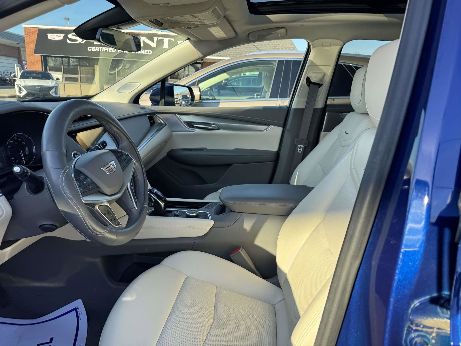 Certified 2023 Cadillac XT5 Premium Luxury image 11