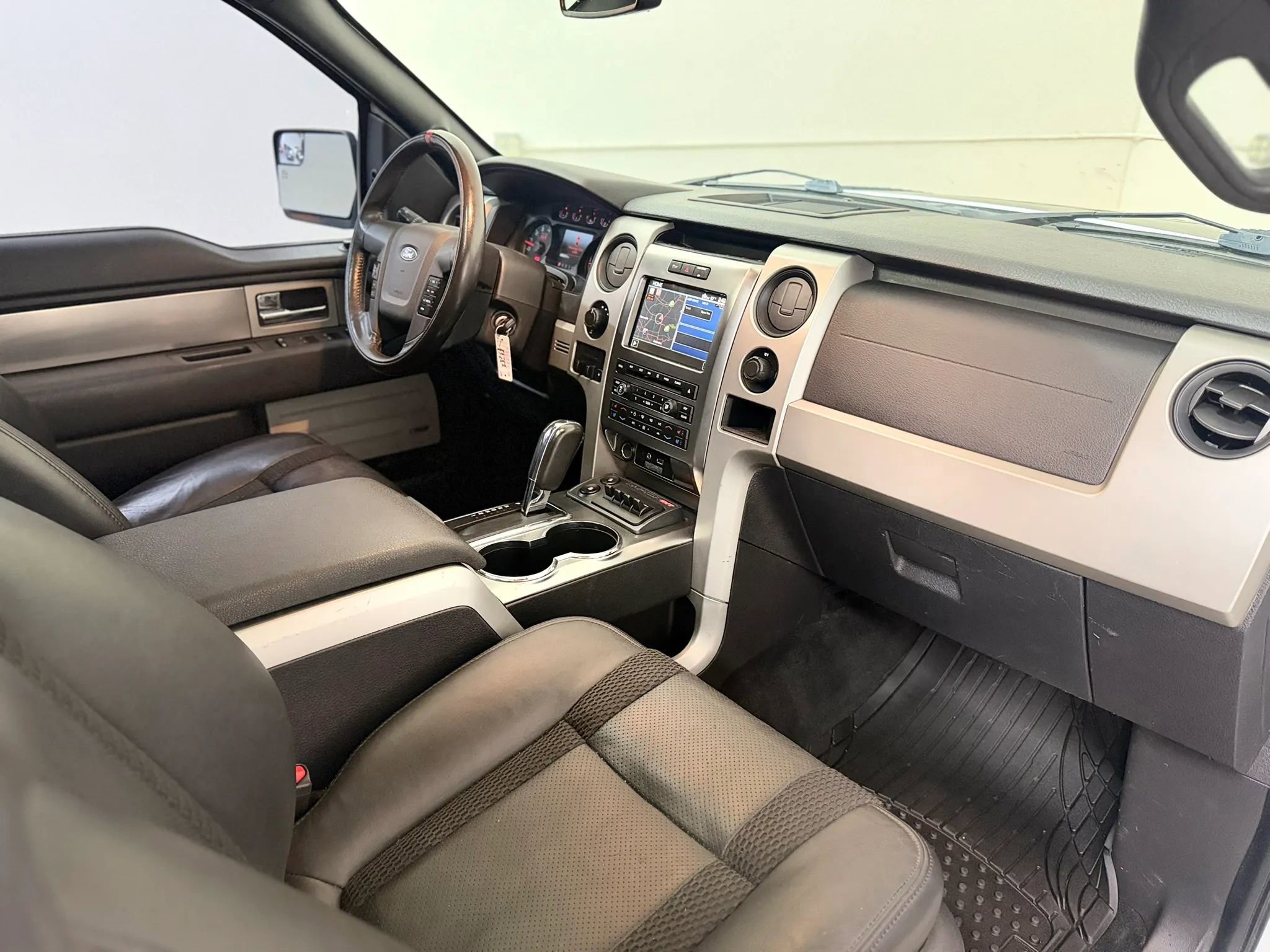Used 2012 Ford F150 Raptor w/ Raptor Luxury Pkg AWD/4WD image 24