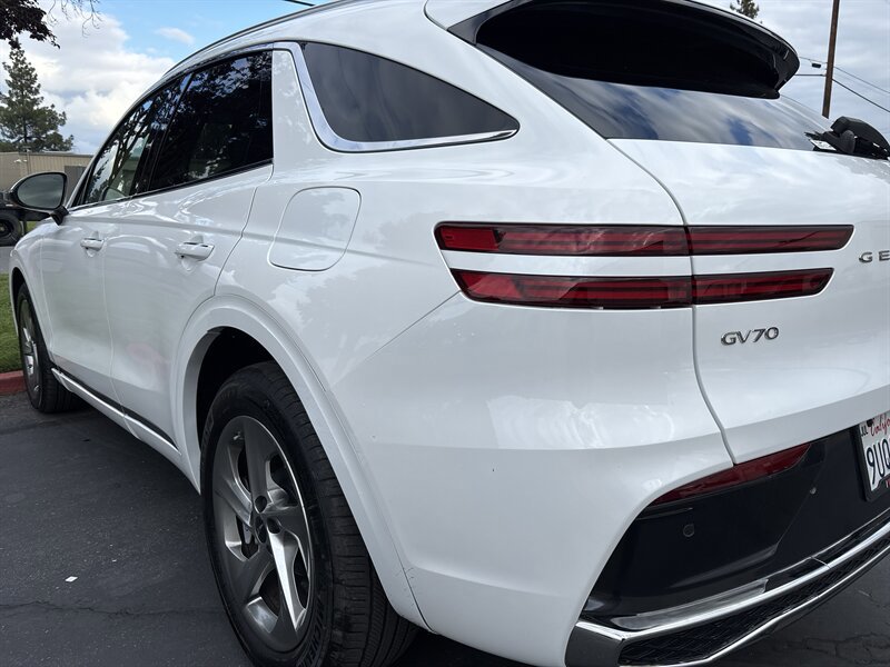 Used 2026 Genesis GV70 2.5T Select AWD/4WD image 10