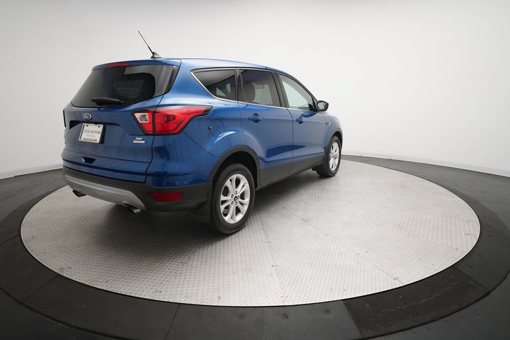 Used 2019 Ford Escape SE FWD image 34