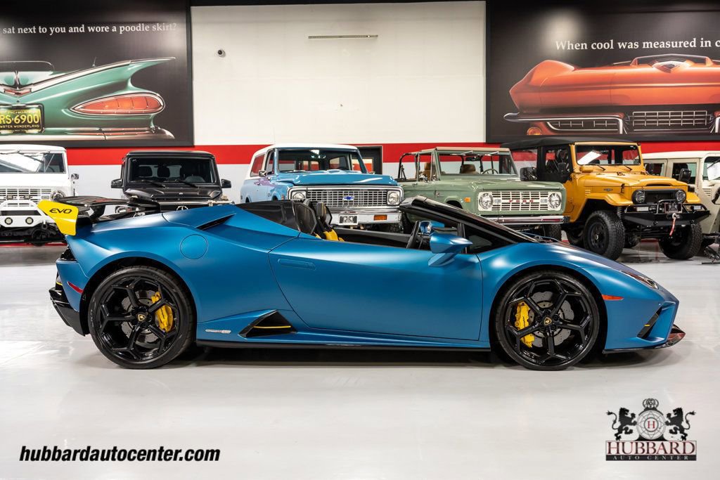 Used 2020 Lamborghini Huracan EVO image 9