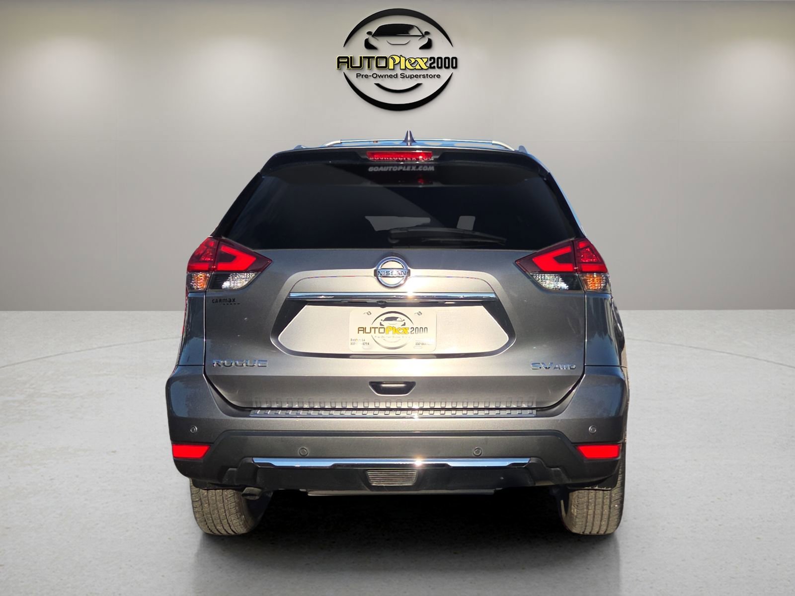 Used 2019 Nissan Rogue SV w/ Premium Package image 6