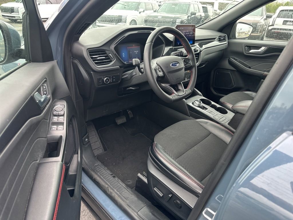 Used 2025 Ford Escape ST-Line Select image 26