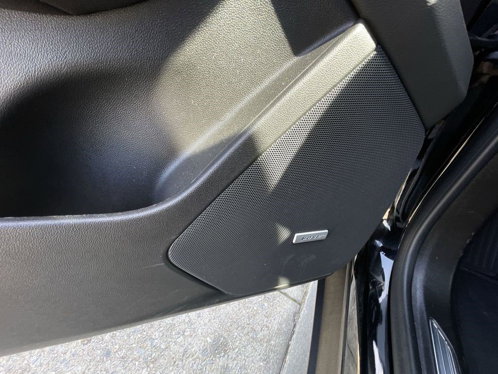 Certified 2025 Cadillac XT5 Premium Luxury image 15