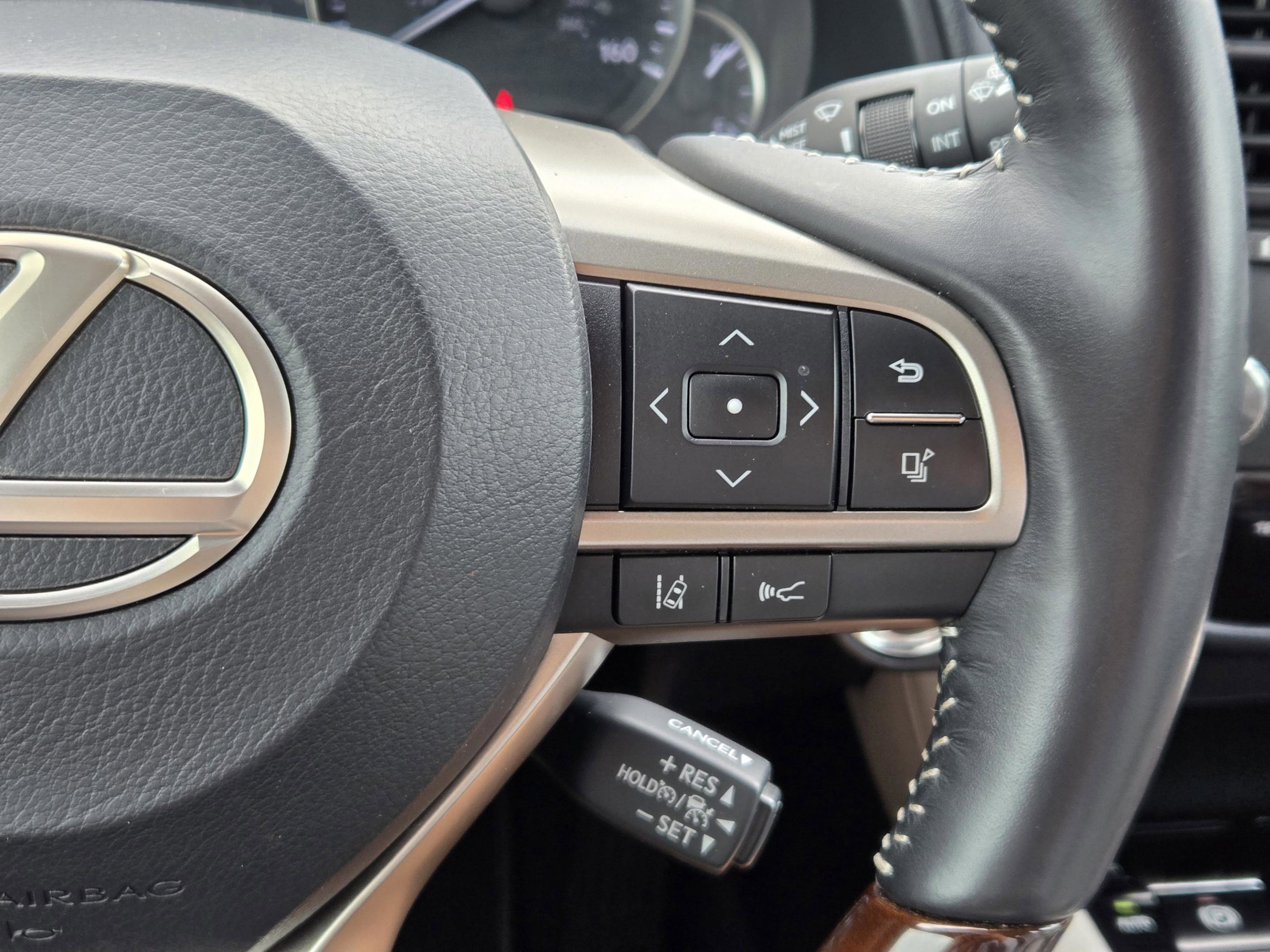 Used 2019 Lexus RX 350L FWD image 18