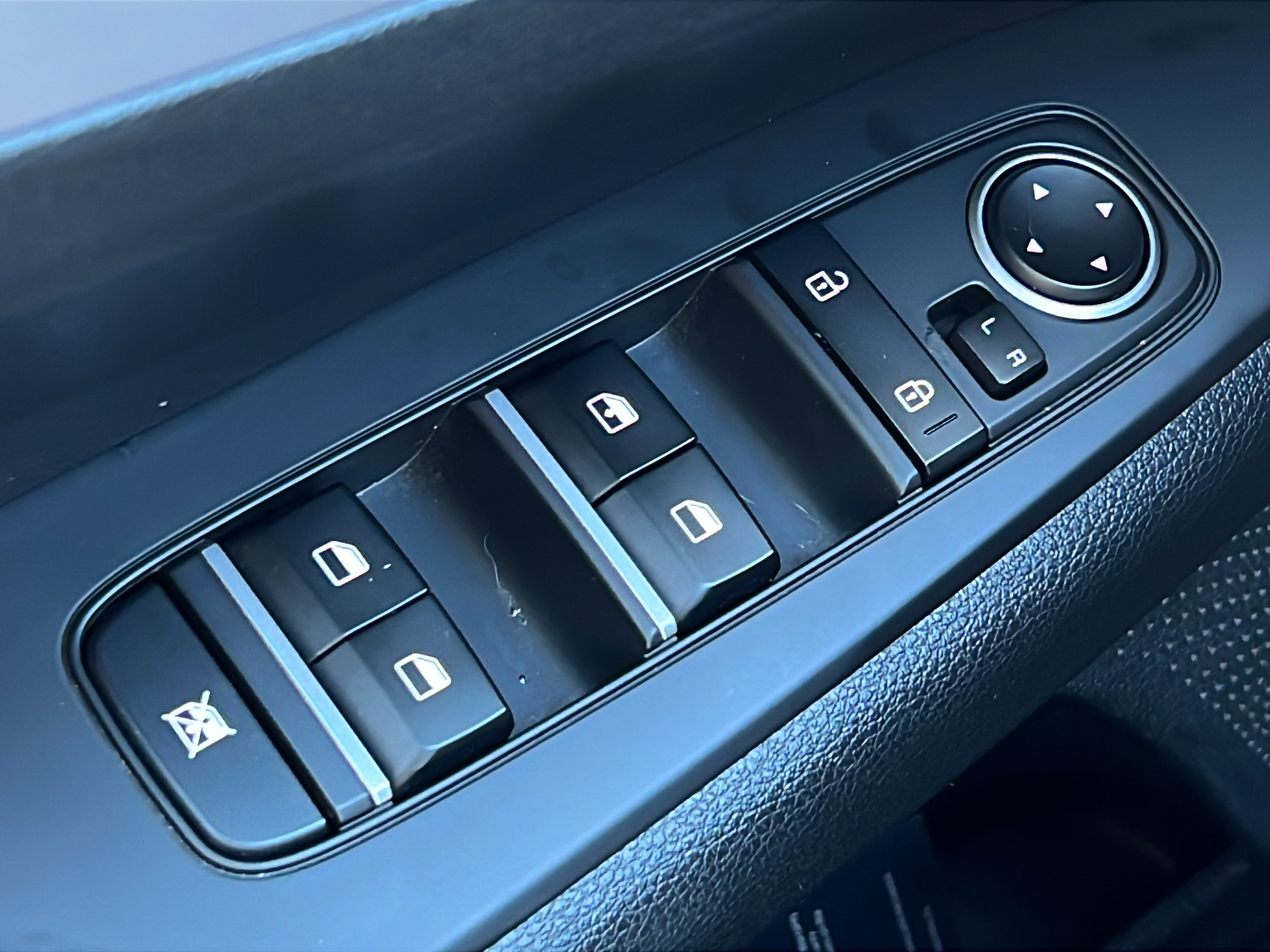 Certified 2023 Kia Forte LXS w/ LXS Technology Package FWD image 16