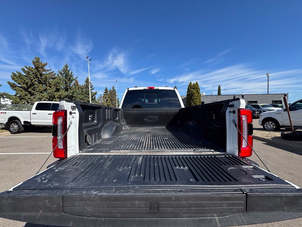 Used 2026 Ford F250 Platinum AWD/4WD image 12