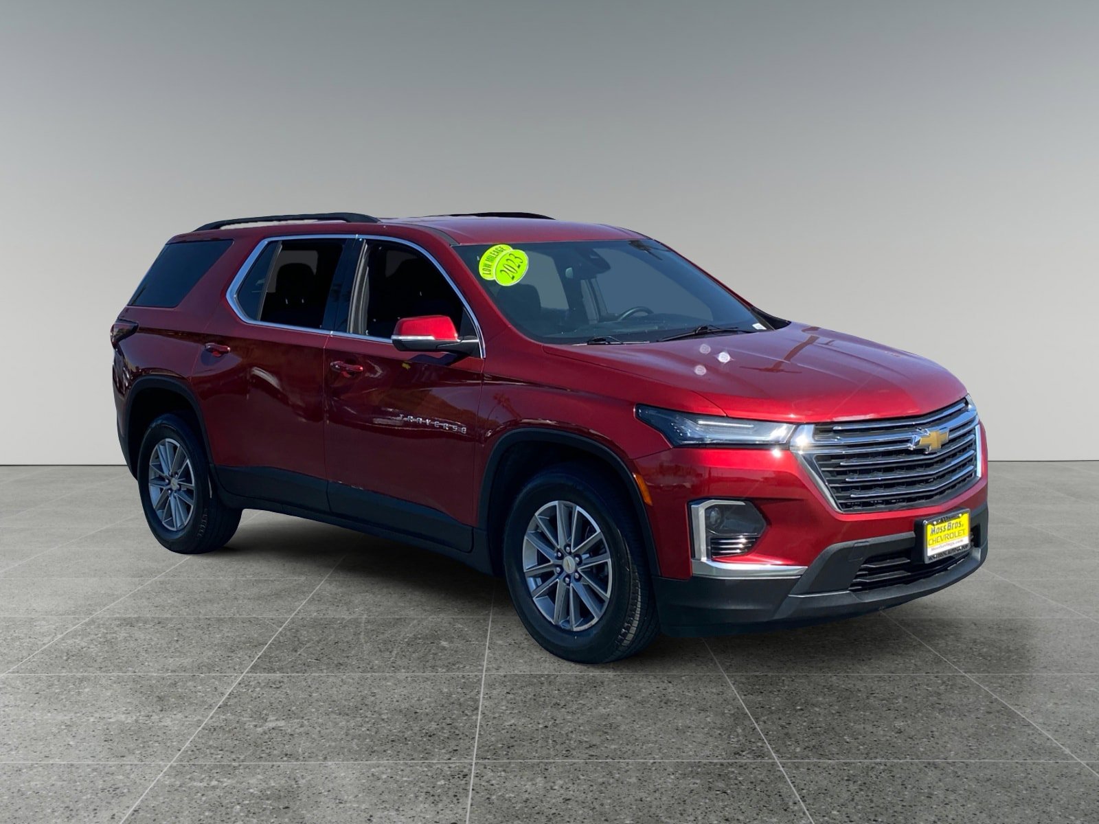 Used 2023 Chevrolet Traverse LT AWD/4WD image 7