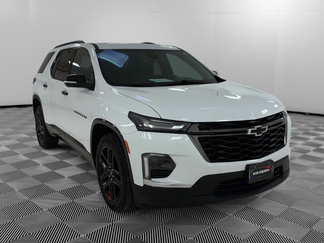 Used 2023 Chevrolet Traverse Premier w/ Redline Edition AWD/4WD image 7