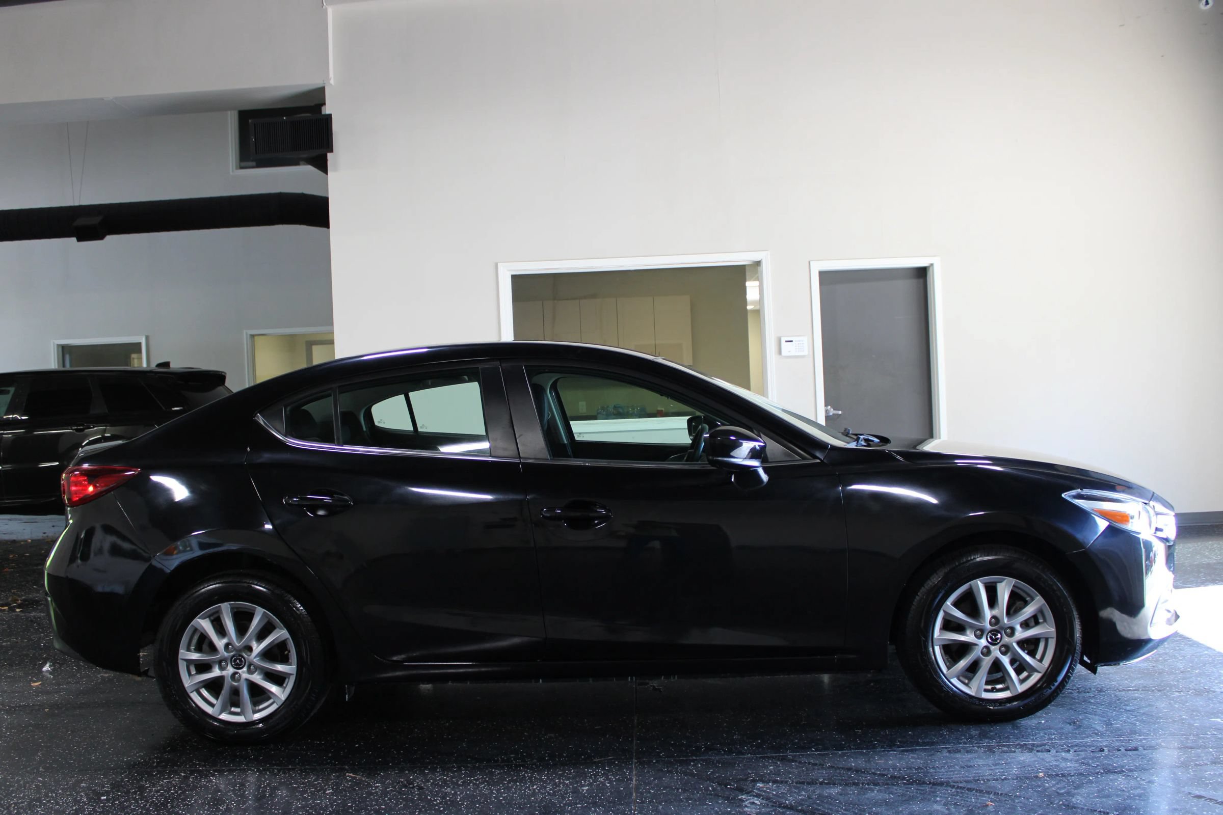 Used 2018 MAZDA MAZDA3 Sport w/ Preferred Equipment Package FWD image 2