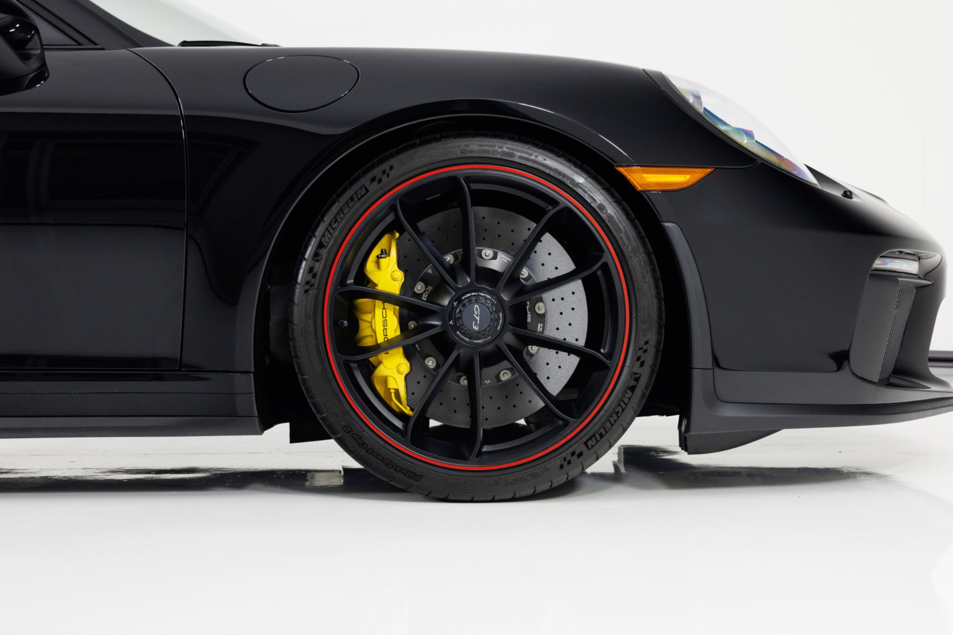 Used 2018 Porsche 911 GT3 RWD image 13