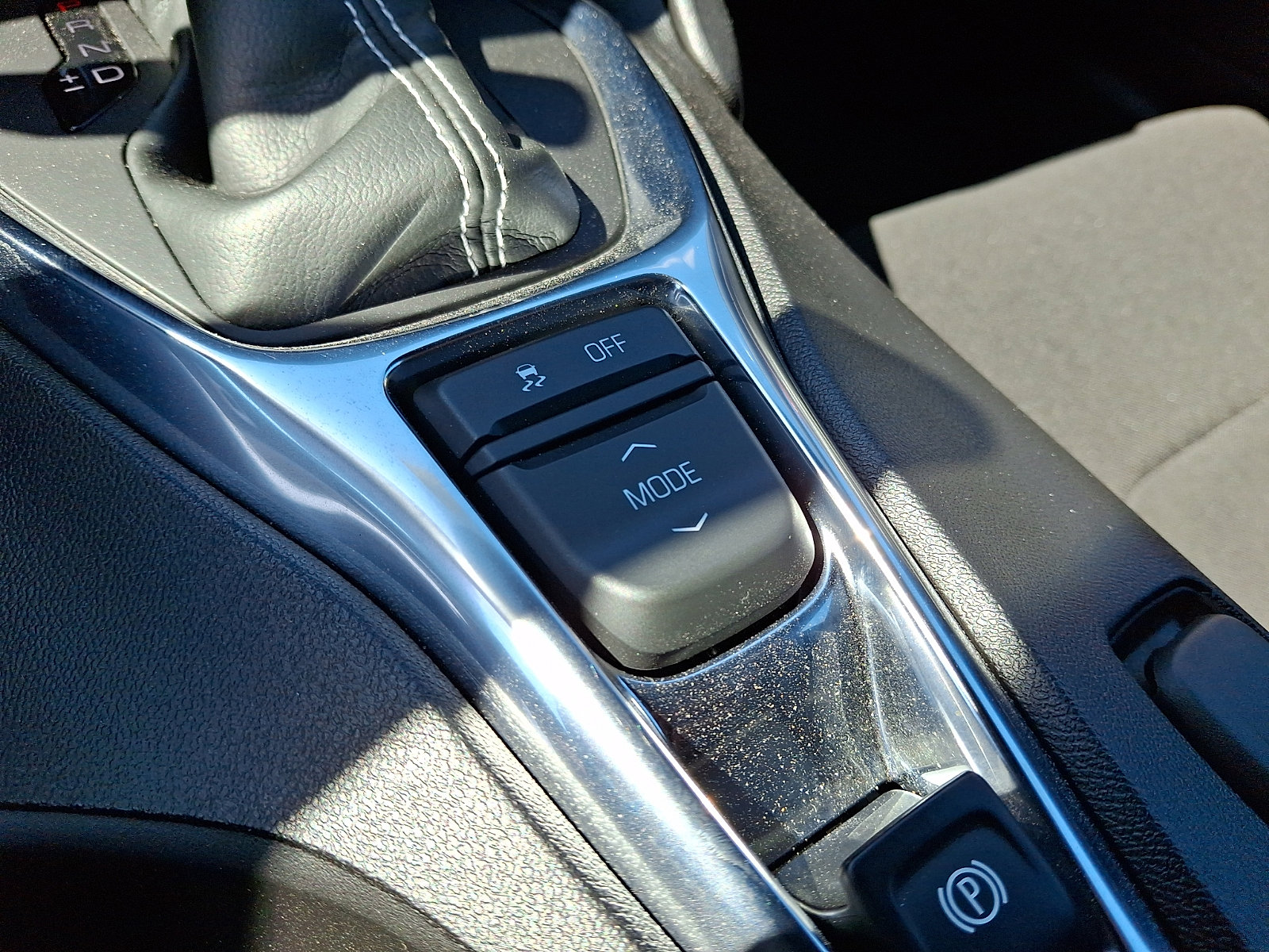 Certified 2021 Chevrolet Camaro LT image 25