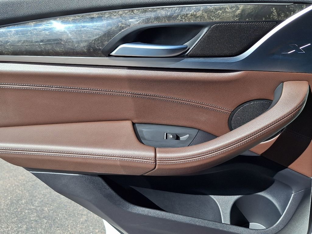 Used 2019 BMW X3 xDrive30i w/ Executive Package AWD/4WD image 12