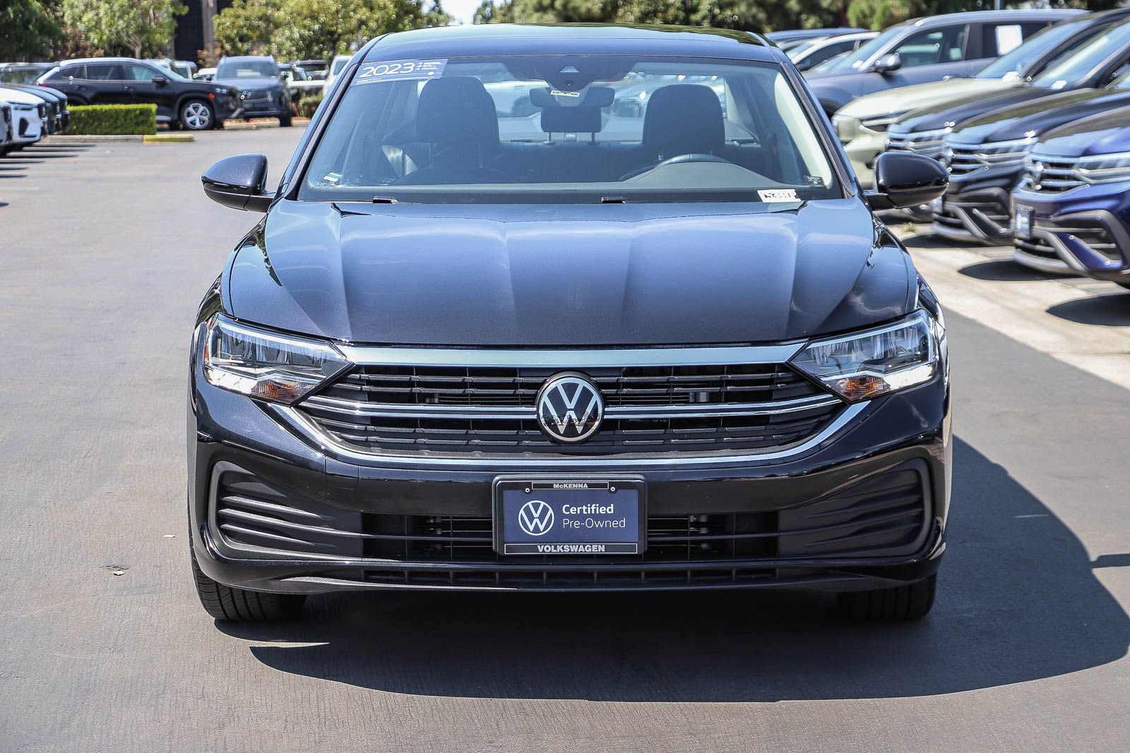 Used 2023 Volkswagen Jetta SE FWD image 3