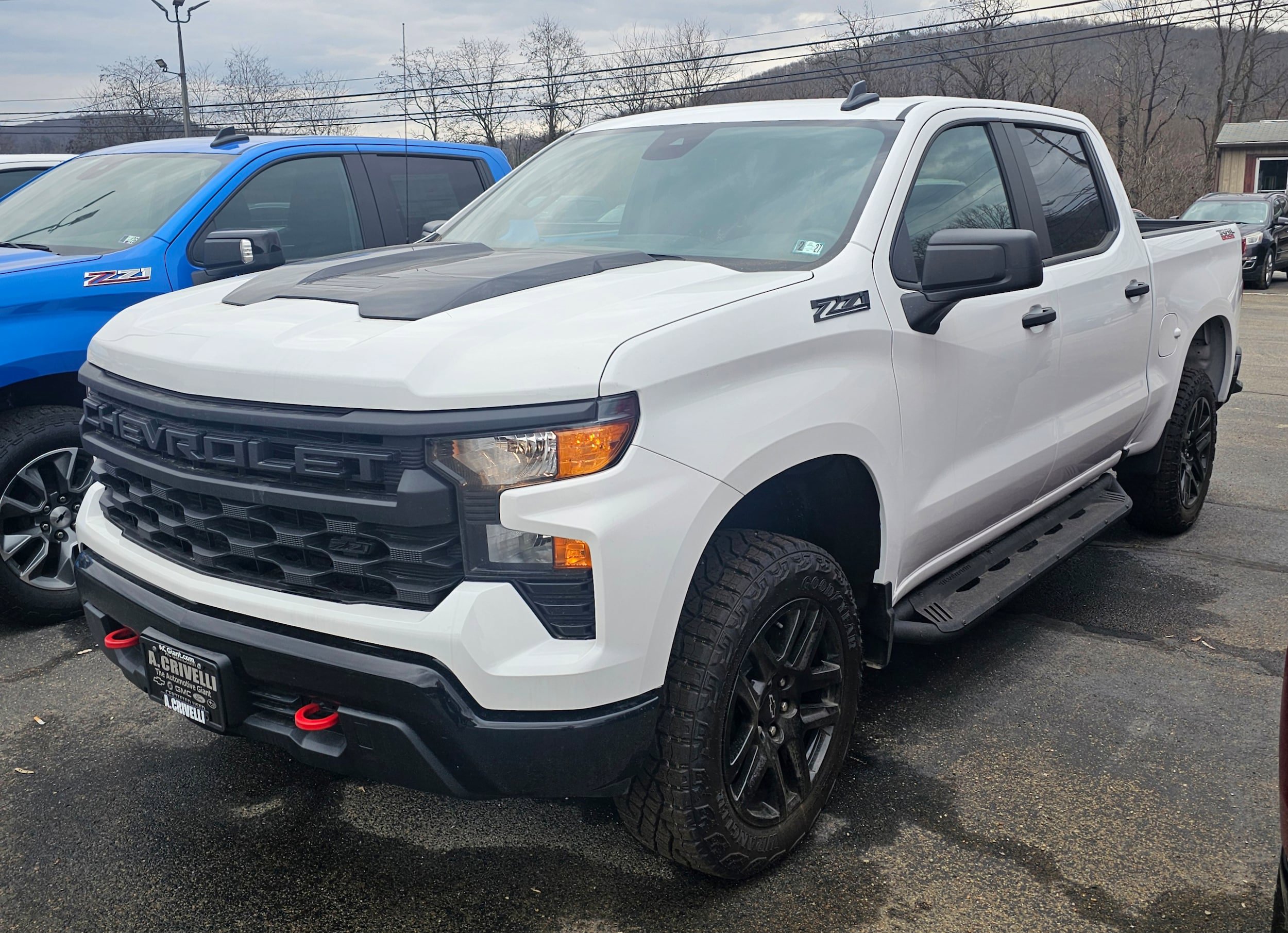 New 2026 Chevrolet Silverado 1500 Custom Trail Boss w/ LPO, Dark Essentials Package image 1