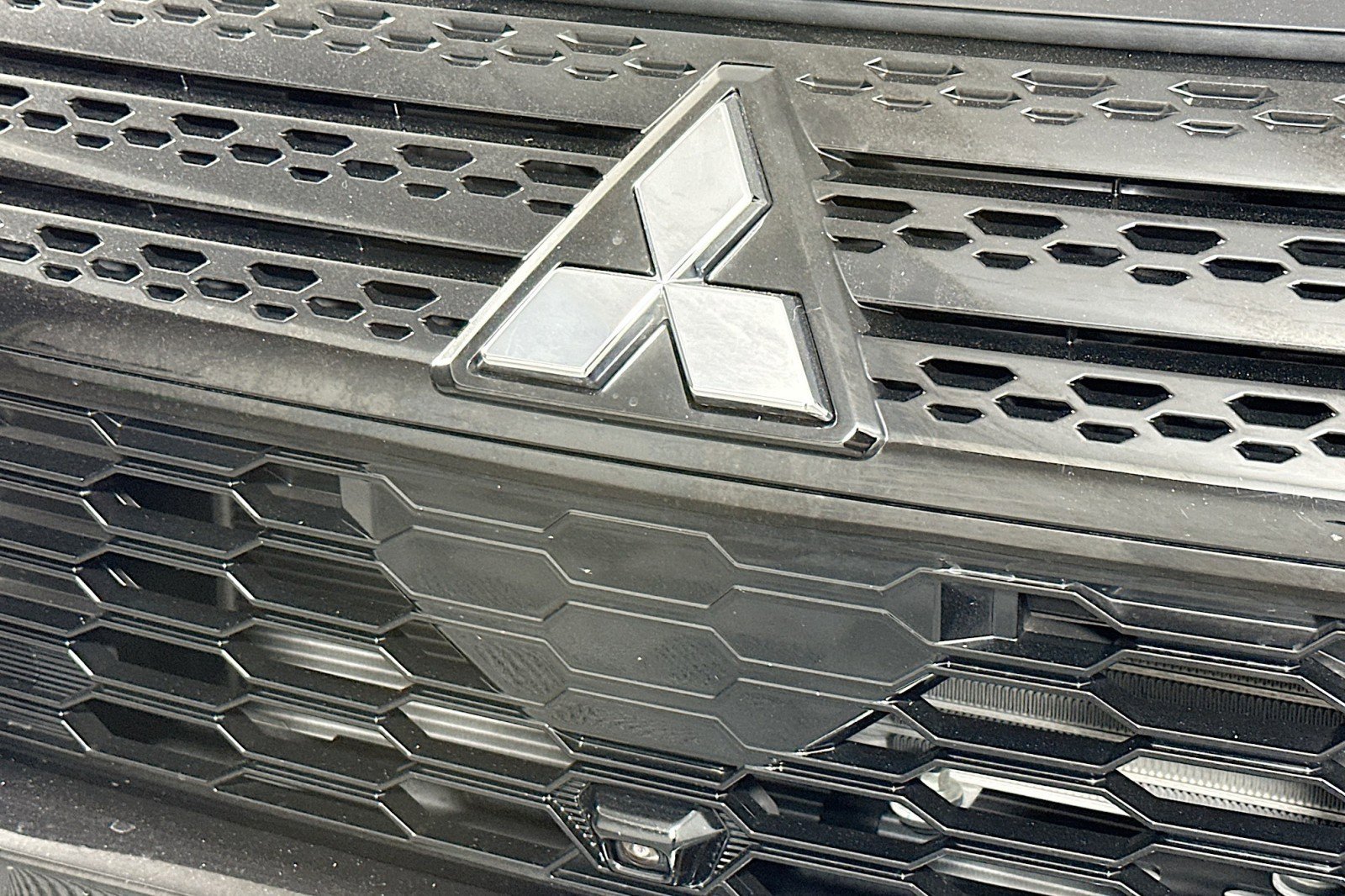 Used 2025 Mitsubishi Eclipse Cross SEL image 15