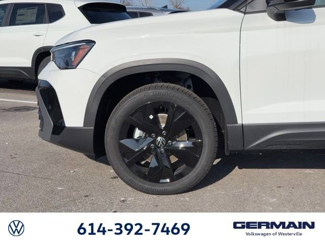 New 2026 Volkswagen Taos SE AWD/4WD image 12
