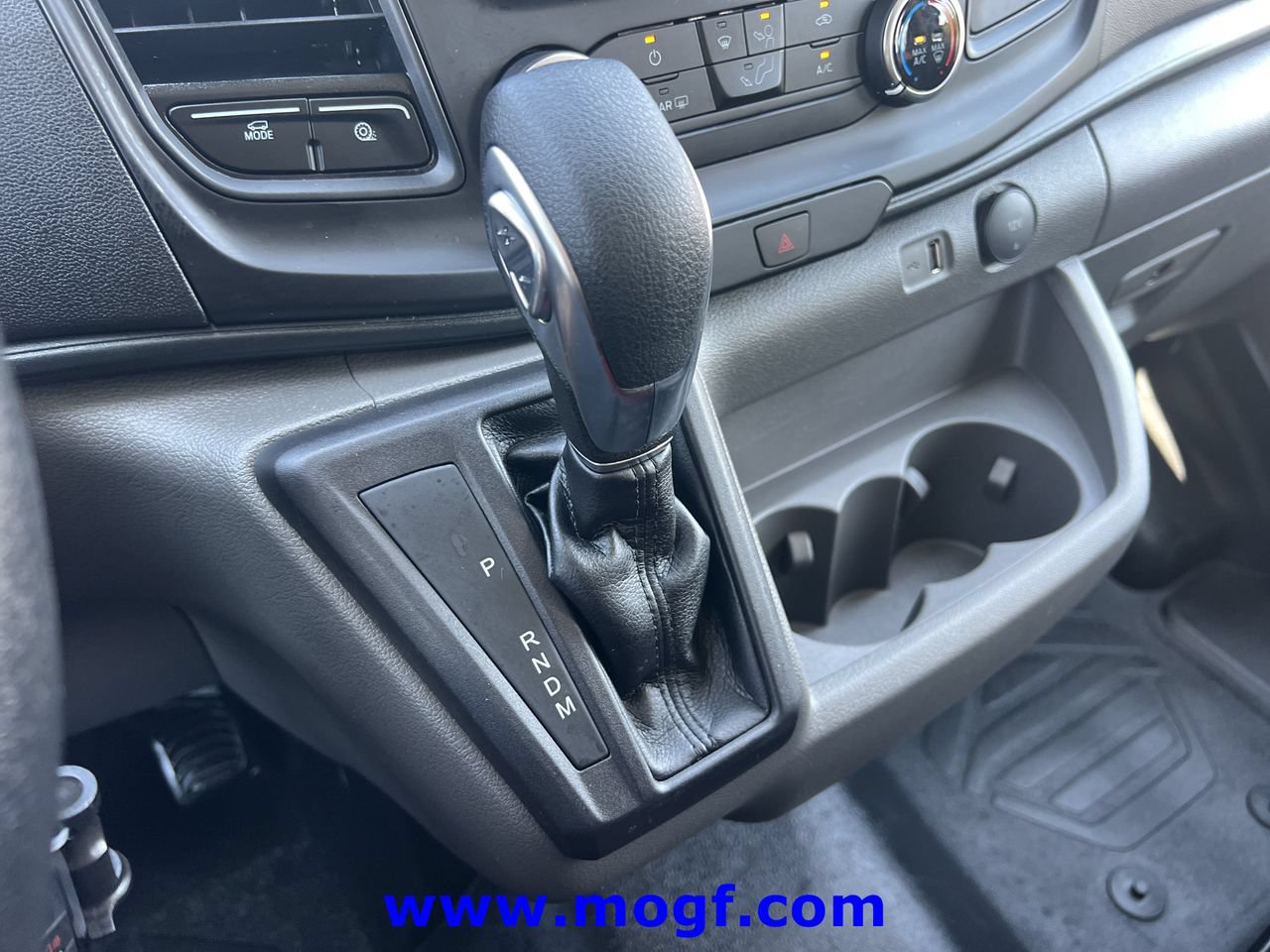 Used 2025 Ford Transit 250 Low Roof w/ Exterior Upgrade Package RWD image 9