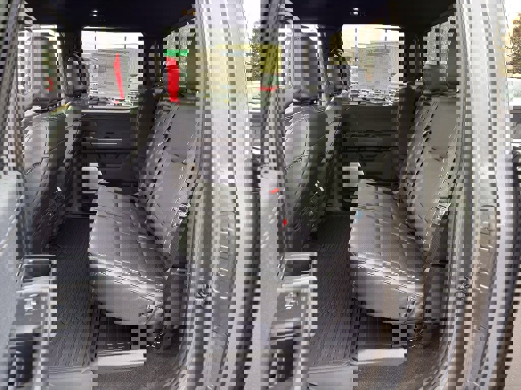 New 2025 Ford F150 Lariat w/ Equipment Group 502A High image 22