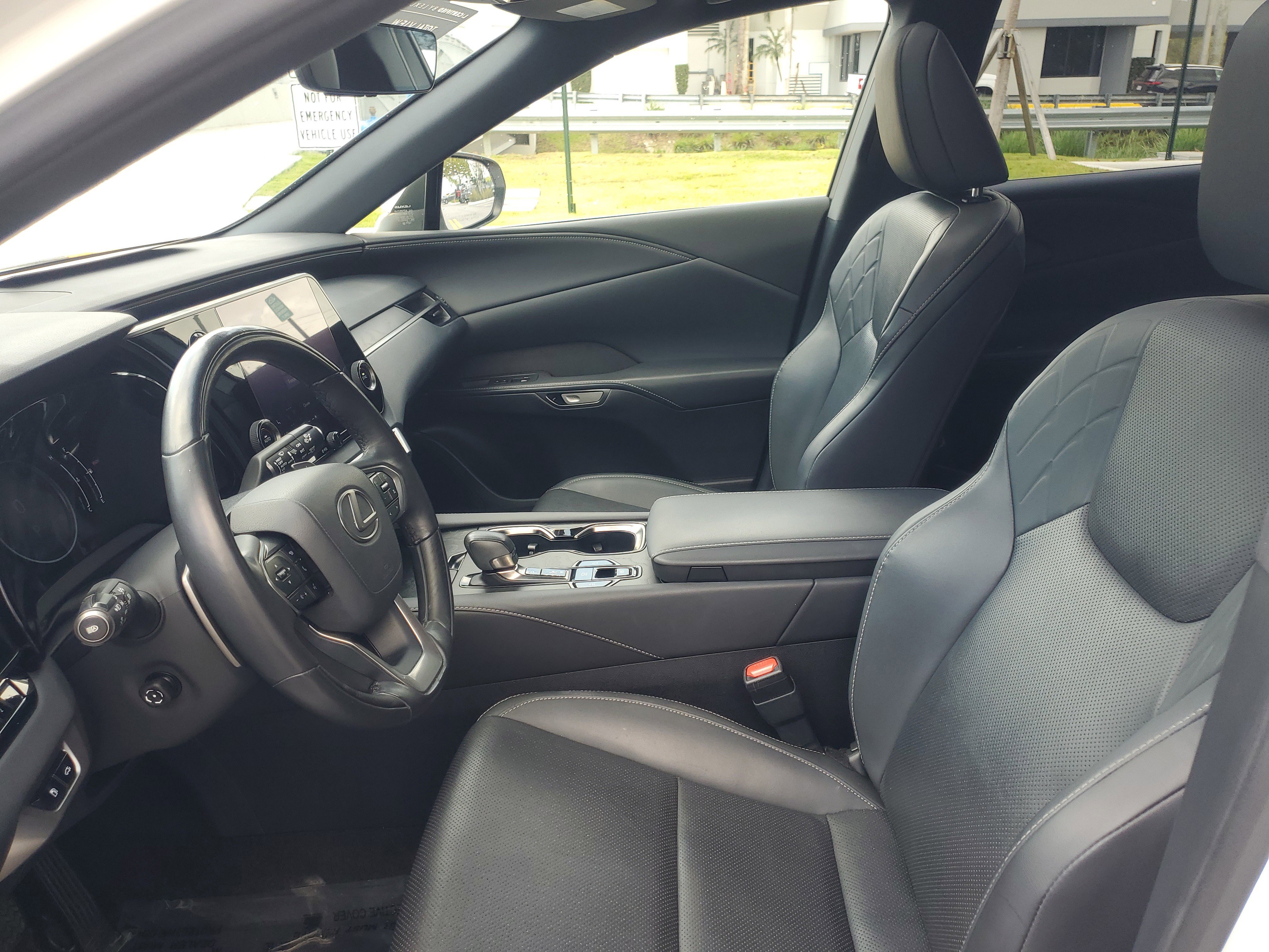 Used 2023 Lexus RX 350 Premium w/ Cold Area Package FWD image 15