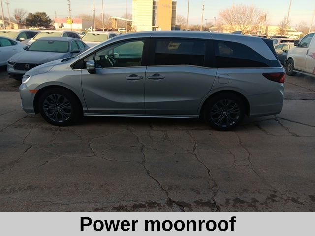 Used 2025 Honda Odyssey Touring image 7