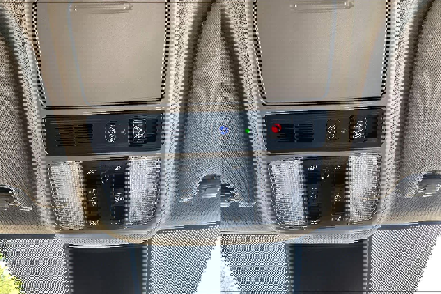 Used 2023 Honda Odyssey Elite image 32