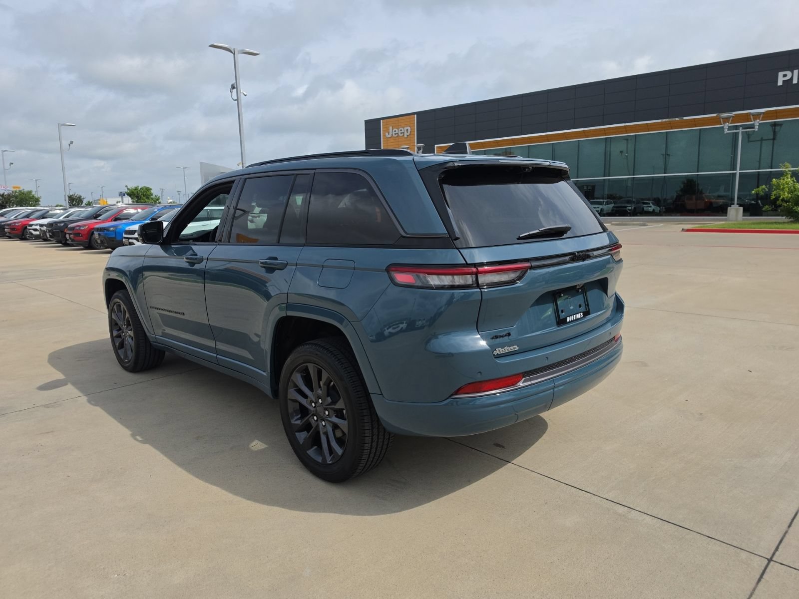 New 2026 Jeep Grand Cherokee Limited AWD/4WD image 3