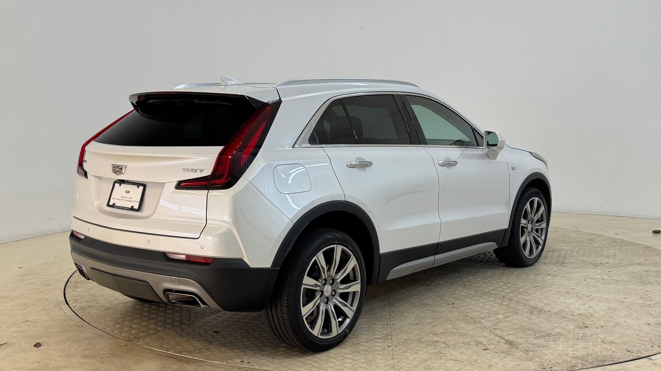 Used 2019 Cadillac XT4 Premium Luxury w/ Driver Assist Package image 9