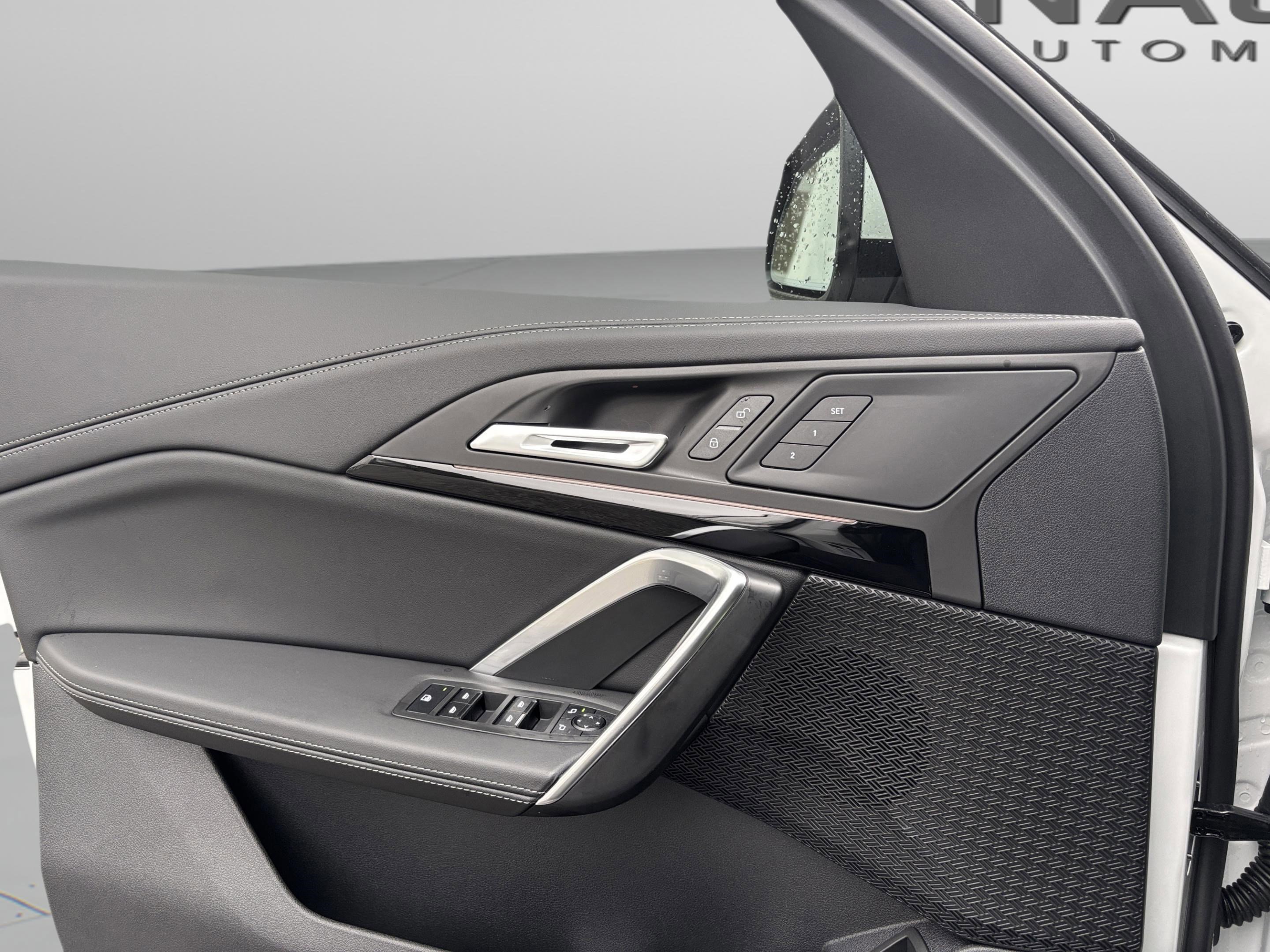 Used 2026 BMW X1 xDrive28i w/ Technology Package image 18