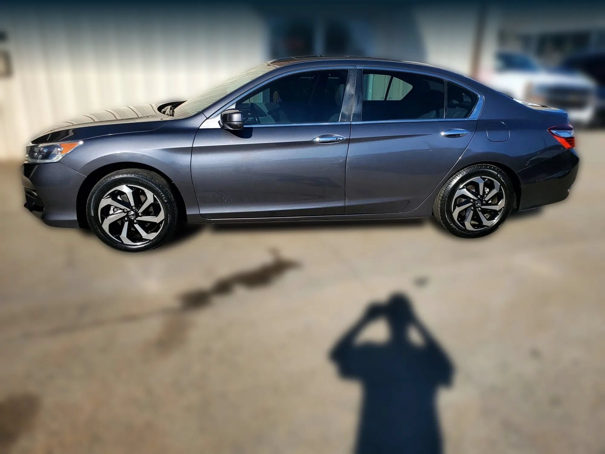 Used 2017 Honda Accord EX-L image 9
