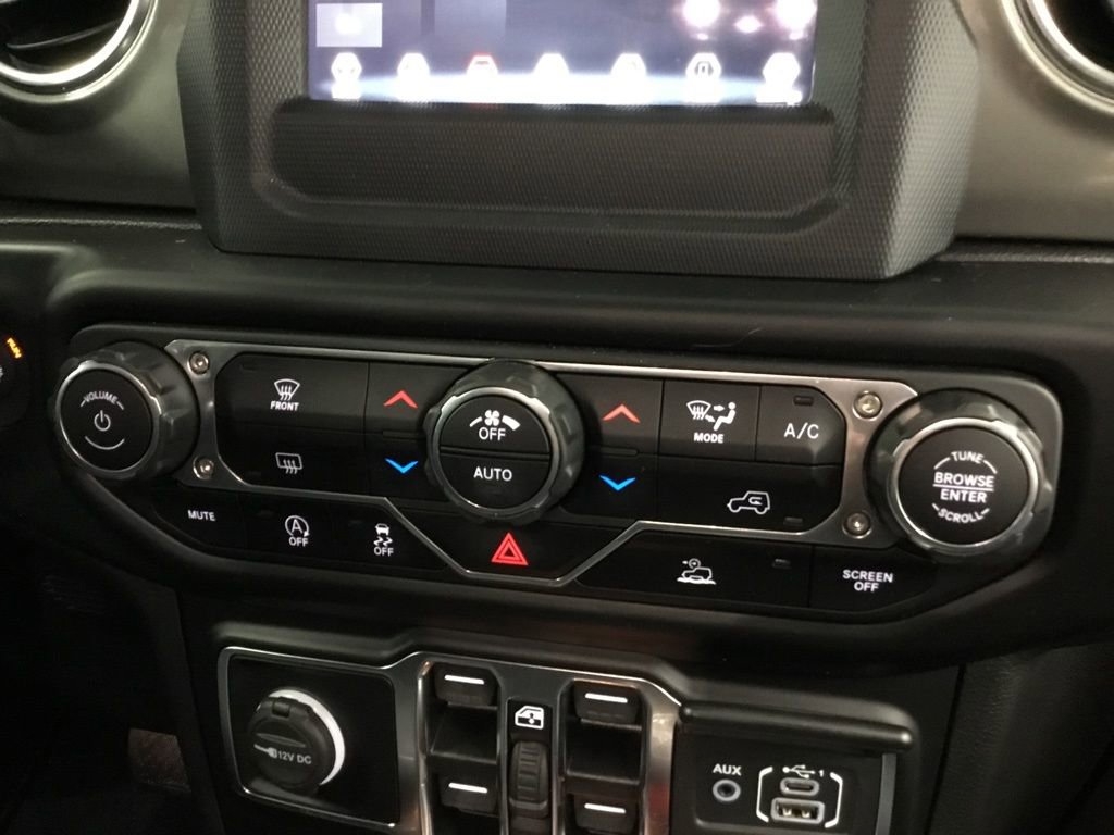 Used 2021 Jeep Wrangler Unlimited Sahara w/ Dual Top Group image 27