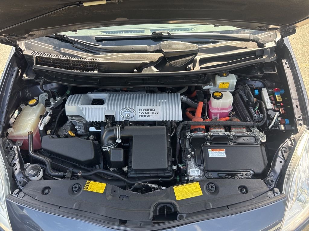 Used 2014 Toyota Prius Three FWD image 31
