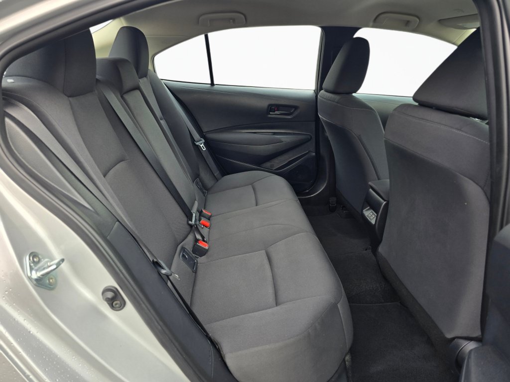 Used 2025 Toyota Corolla LE FWD image 25