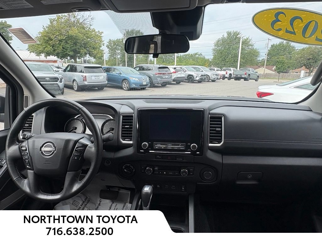 Used 2023 Nissan Frontier SV w/ SV Convenience Package AWD/4WD image 17