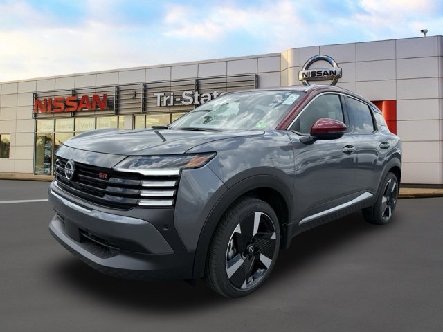 New 2025 Nissan Kicks SR w/ SR Premium Package image 2