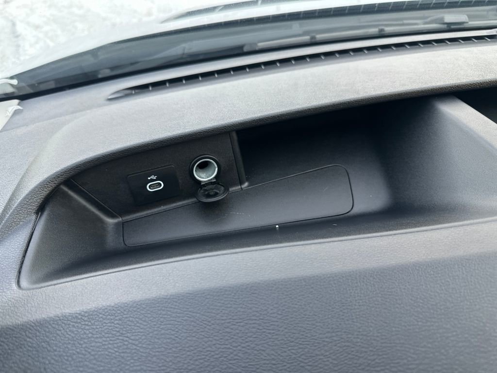 Used 2024 Ford Transit 350 XLT image 30